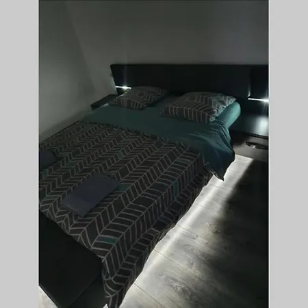 Prázdninový dům Maison Moderne Avec Piscine & Jacuzzi Prives Montans