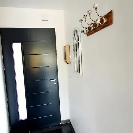 Prázdninový dům Maison Moderne Avec Piscine & Jacuzzi Prives Montans