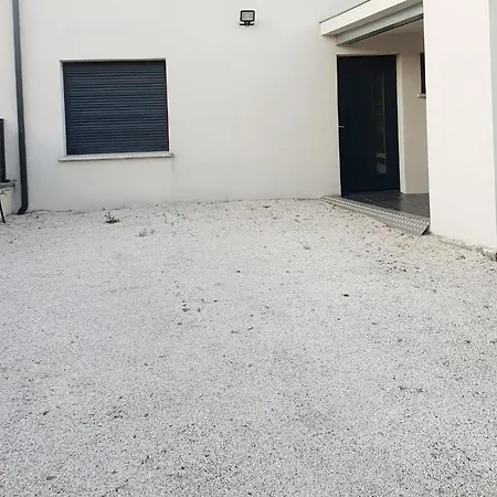 Prázdninový dům Maison Moderne Avec Piscine & Jacuzzi Prives Montans