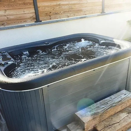 Maison Moderne Avec Piscine & Jacuzzi Prives Prázdninový dům Montans