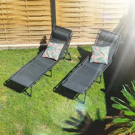 Prázdninový dům Maison Moderne Avec Piscine & Jacuzzi Prives